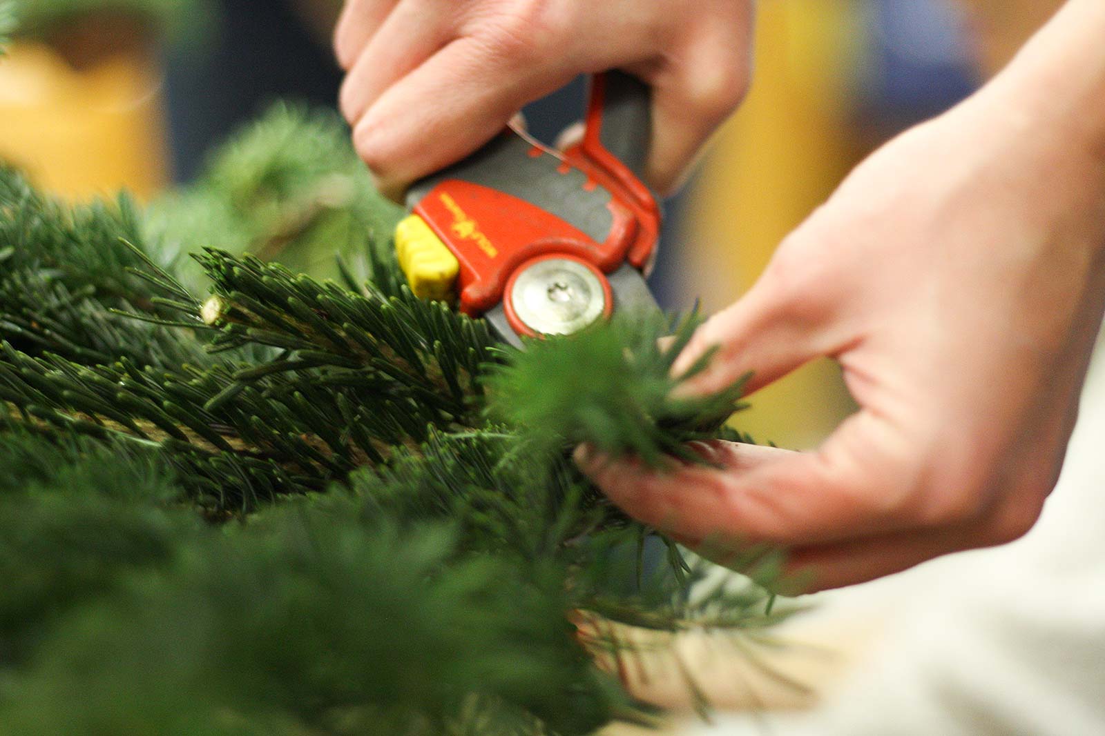 DIY-Adventskranz | Zuschneiden