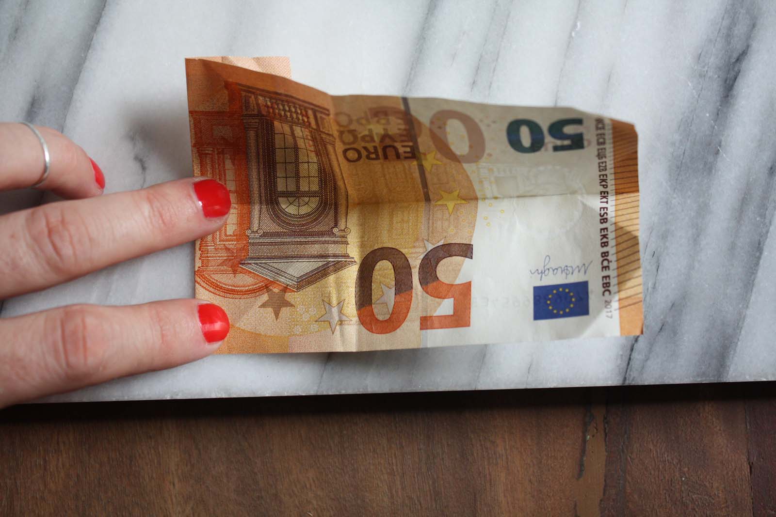 Geldschein falten: Geldhemd Geldschein falten: Geldhemd