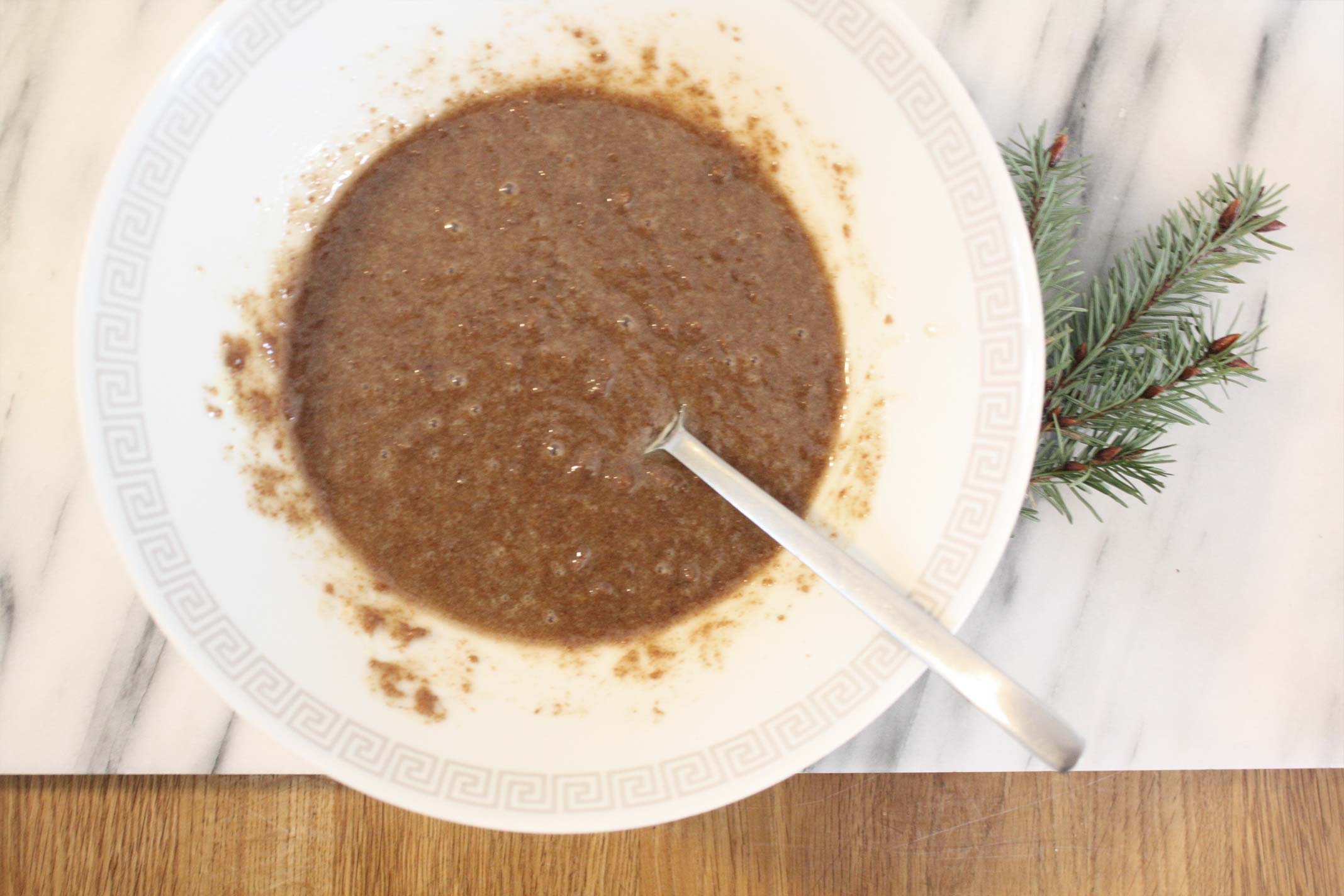 Spekulatius-Creme: Brösel mit Milch