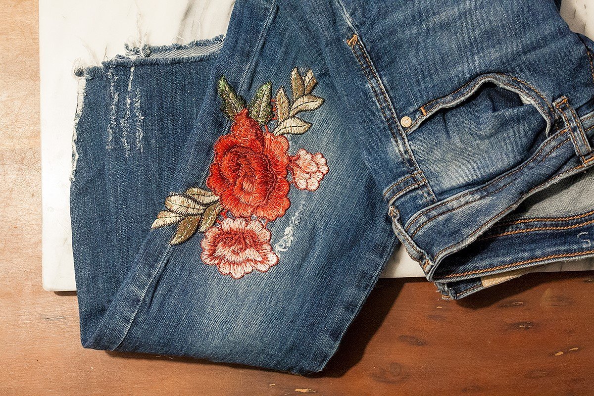 DIY Jeans: Blumenstickerei