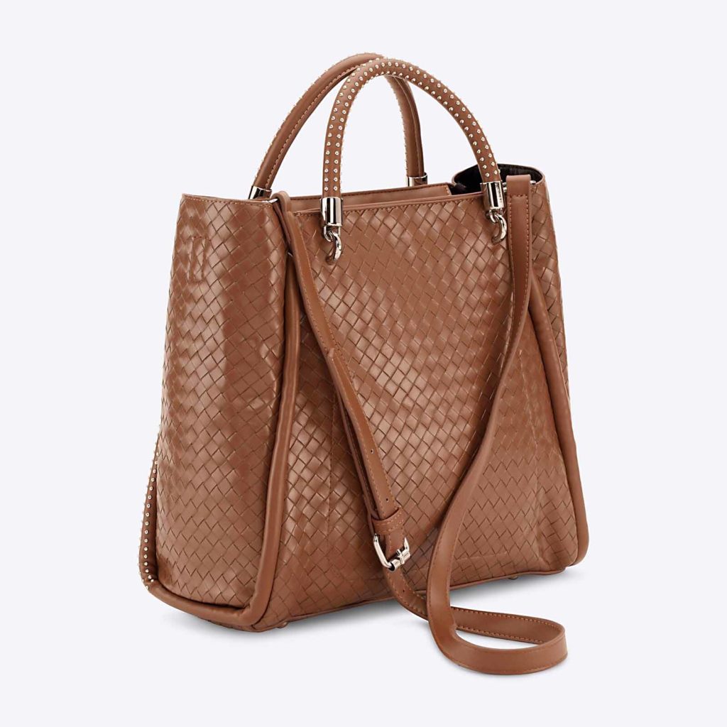 Tasche mit Flechtmuster Cognac